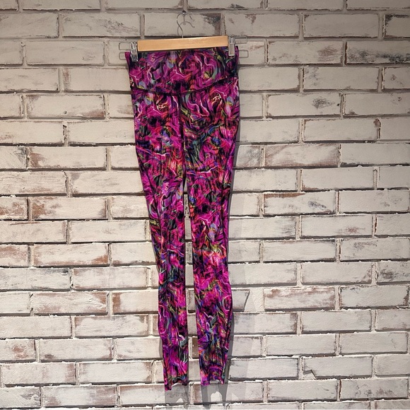 Lululemon base pace high rise leggings hyper flow pink size 4 - Picture 1 of 6